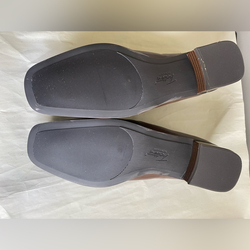 Trotters ash loafers in fudge - Picture 4 of 8
